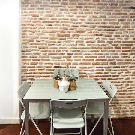 Апартаменты 2-bed Duplex High Speed Wifi *