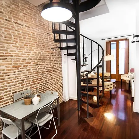2-bed Duplex High Speed Wifi Гранада